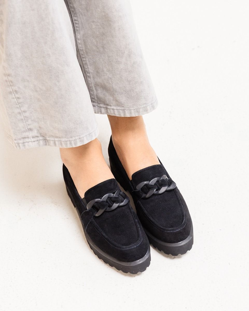 Celestina Zwart Damesloafers