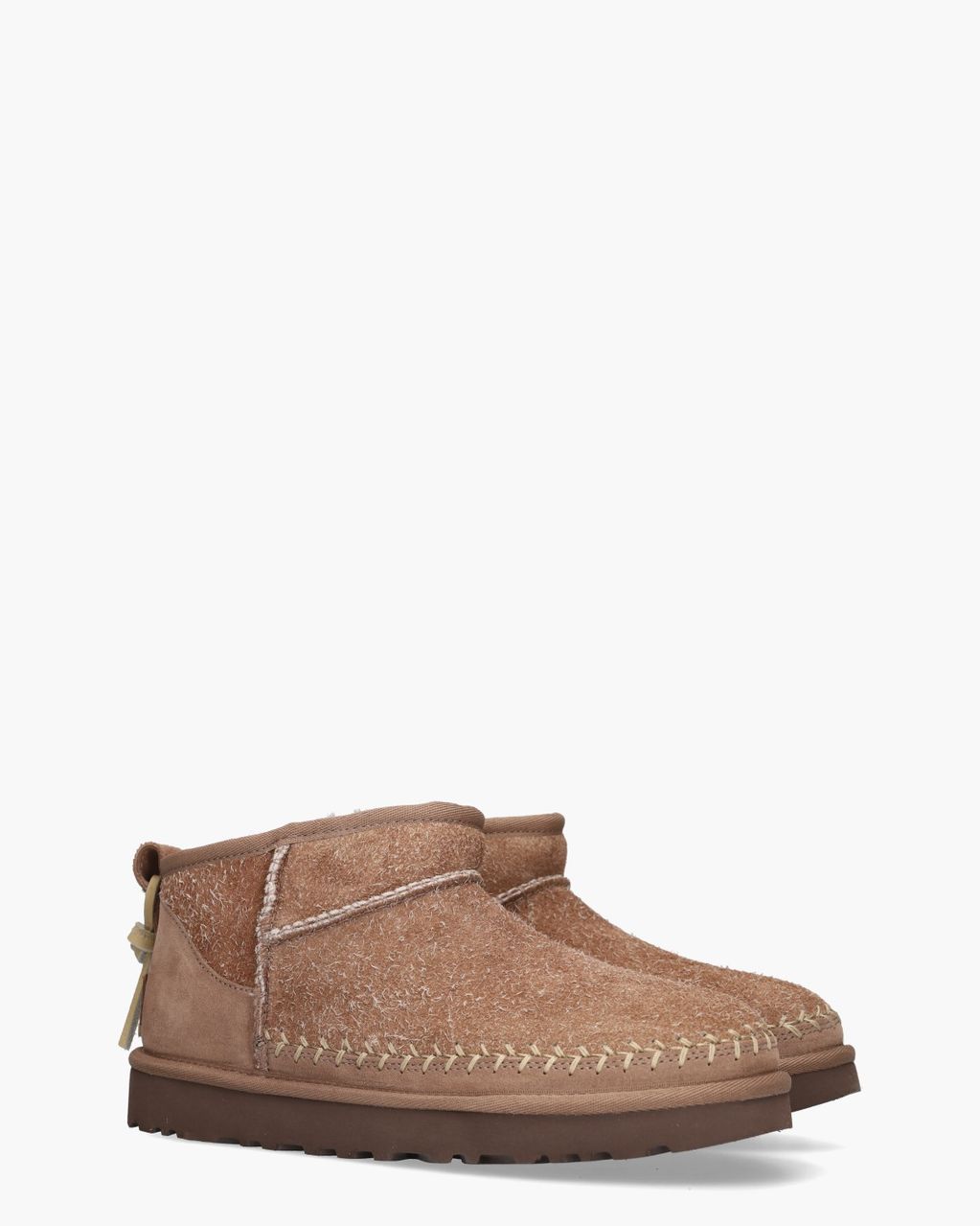 Classic Ultra Mini Biarritz Boot Rocky Oak Dames Enkelboots