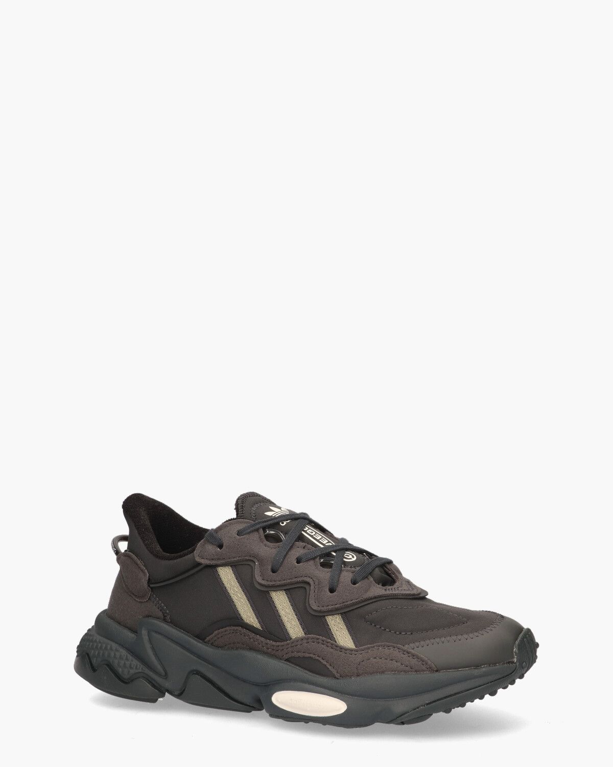 Adidas ozweego deals black 5.5