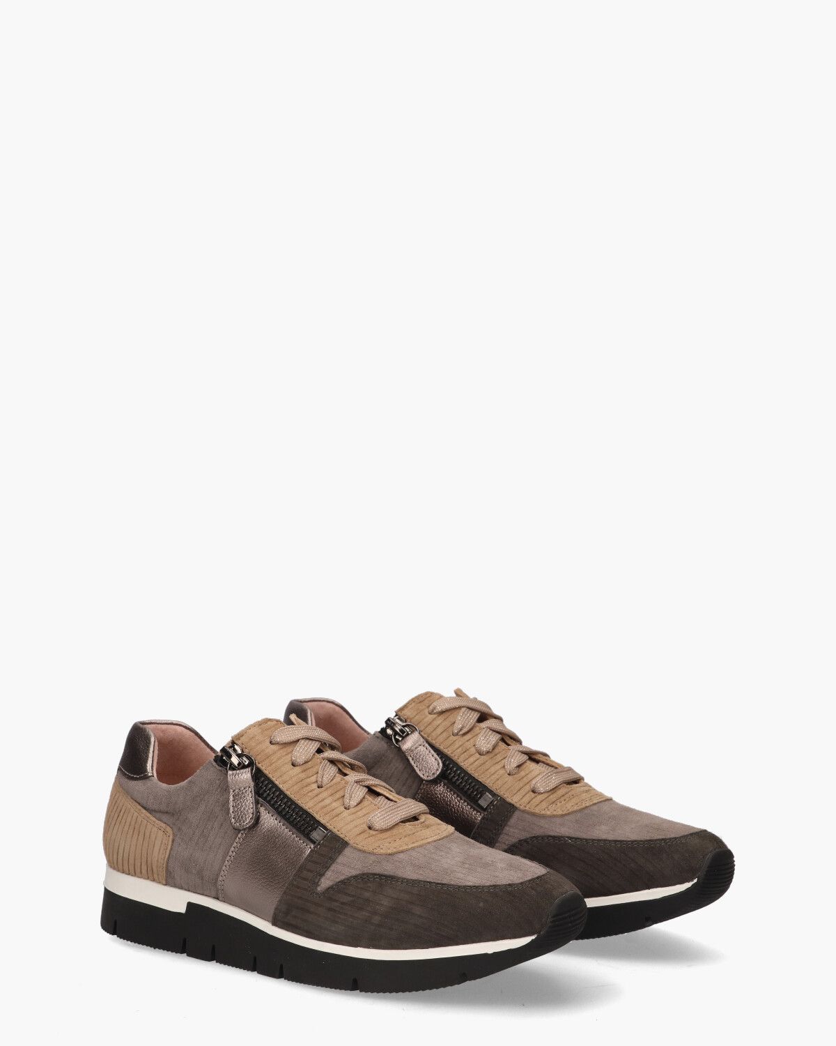 17939-19 Bruin Damessneakers