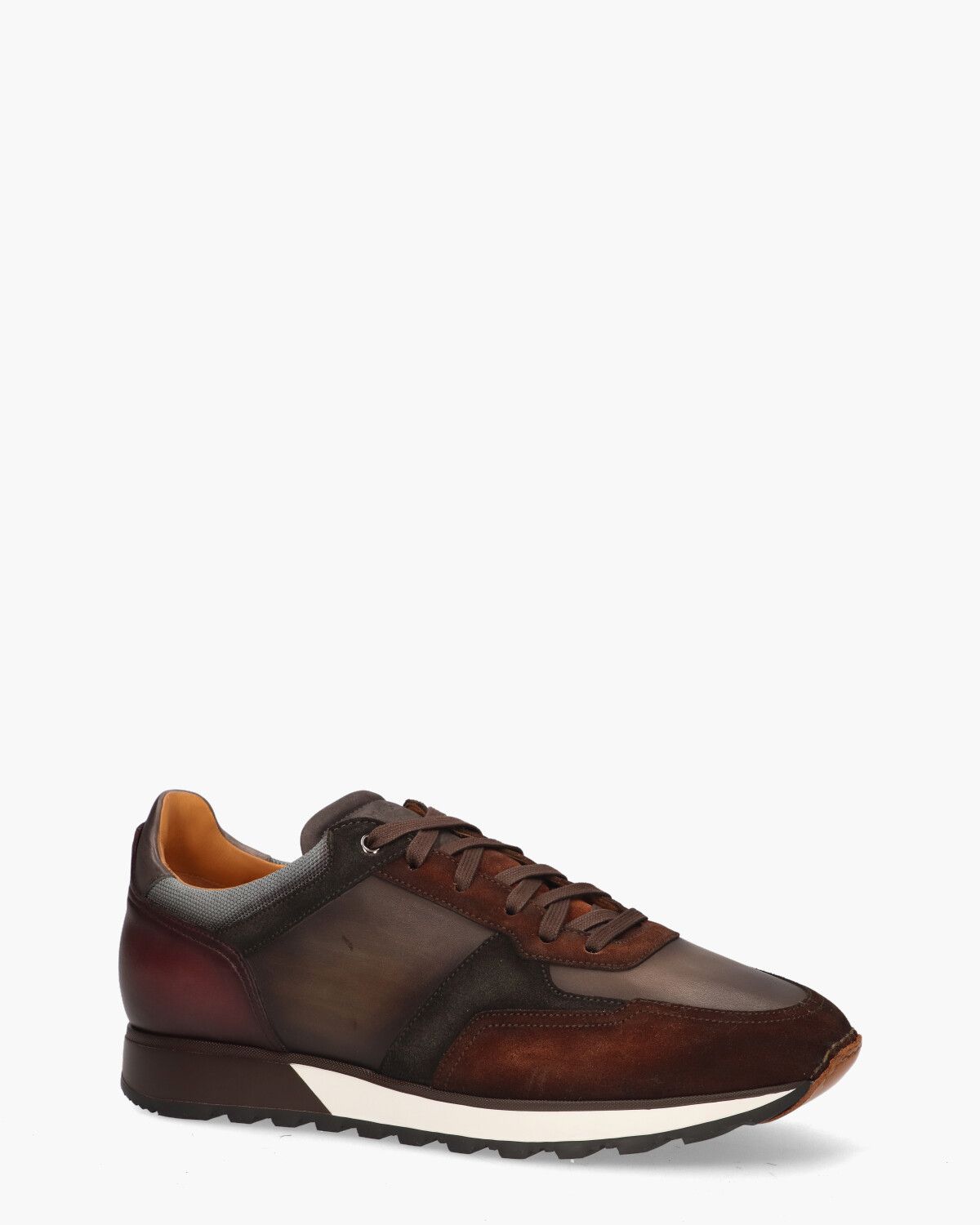 23958 Bruin Herensneakers