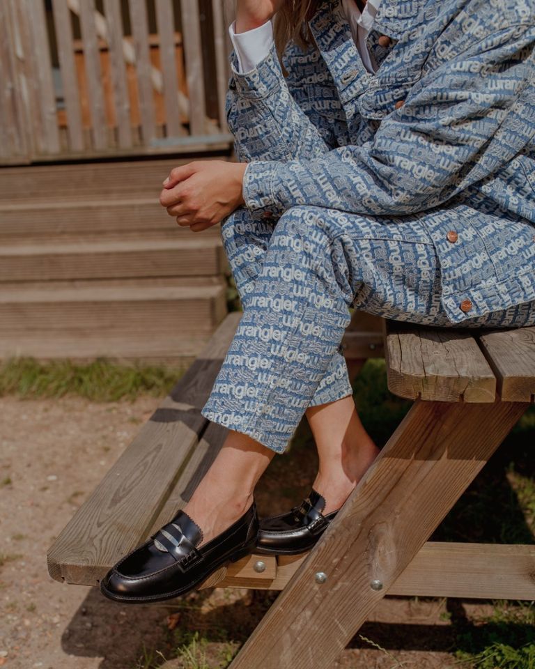 4102 Zwart Damesloafers