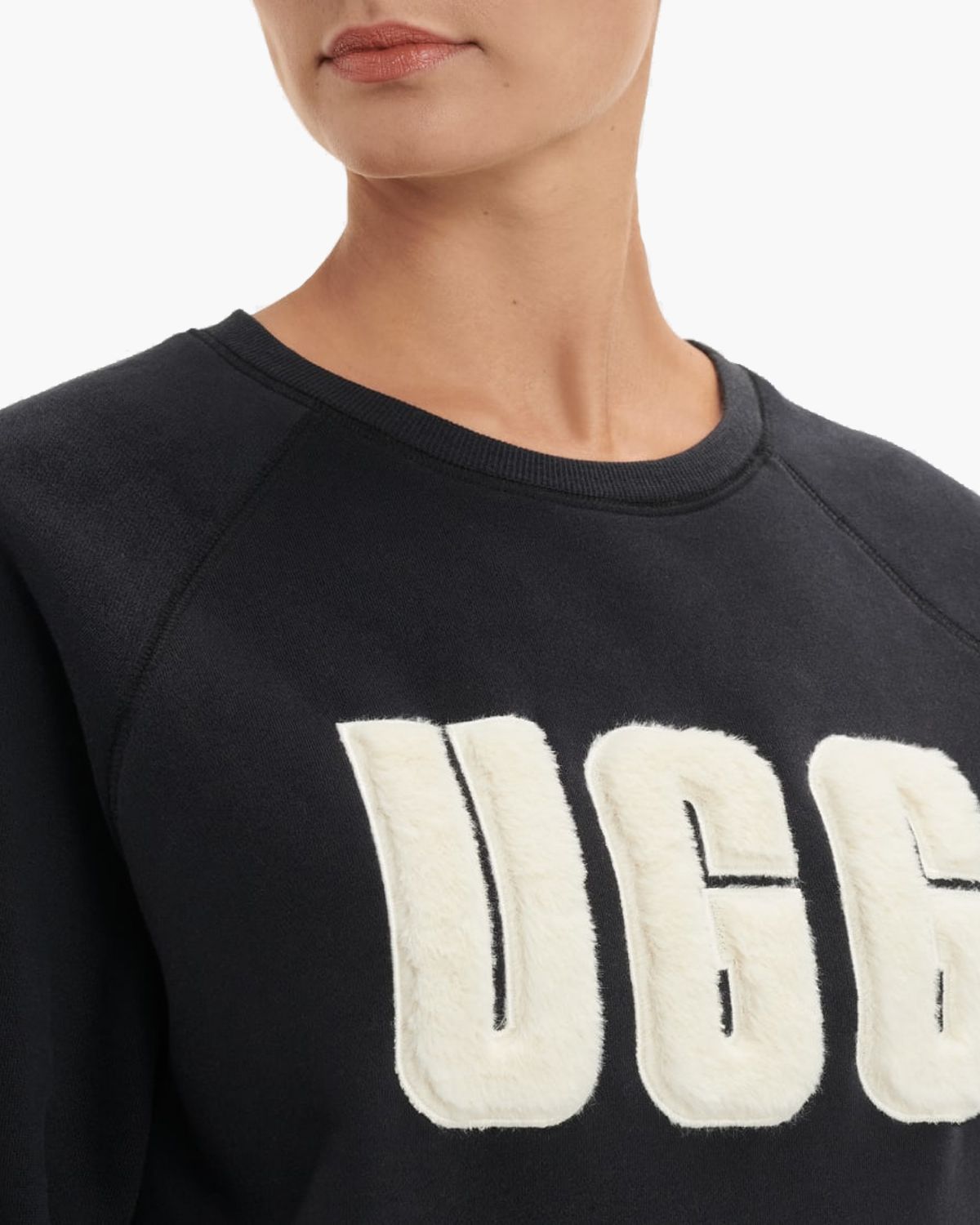 Madeline Fuzzy Logo Crewneck-Top Black/Cream Damessweater