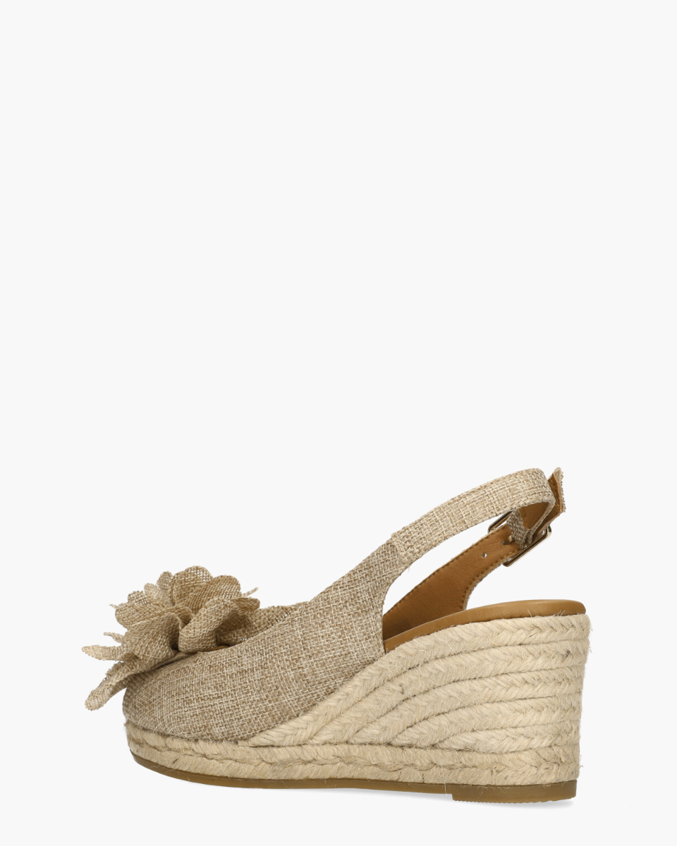 2246 Beige Damessandalen