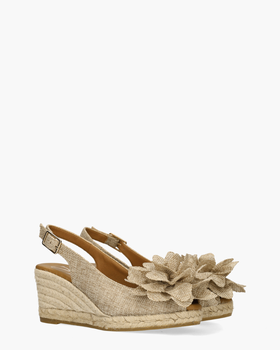 2246 Beige Damessandalen
