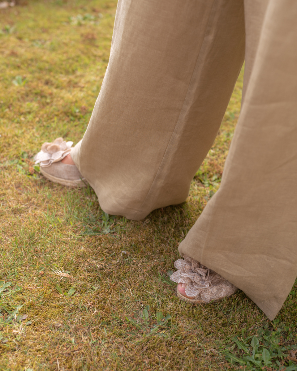 2246 Beige Damessandalen