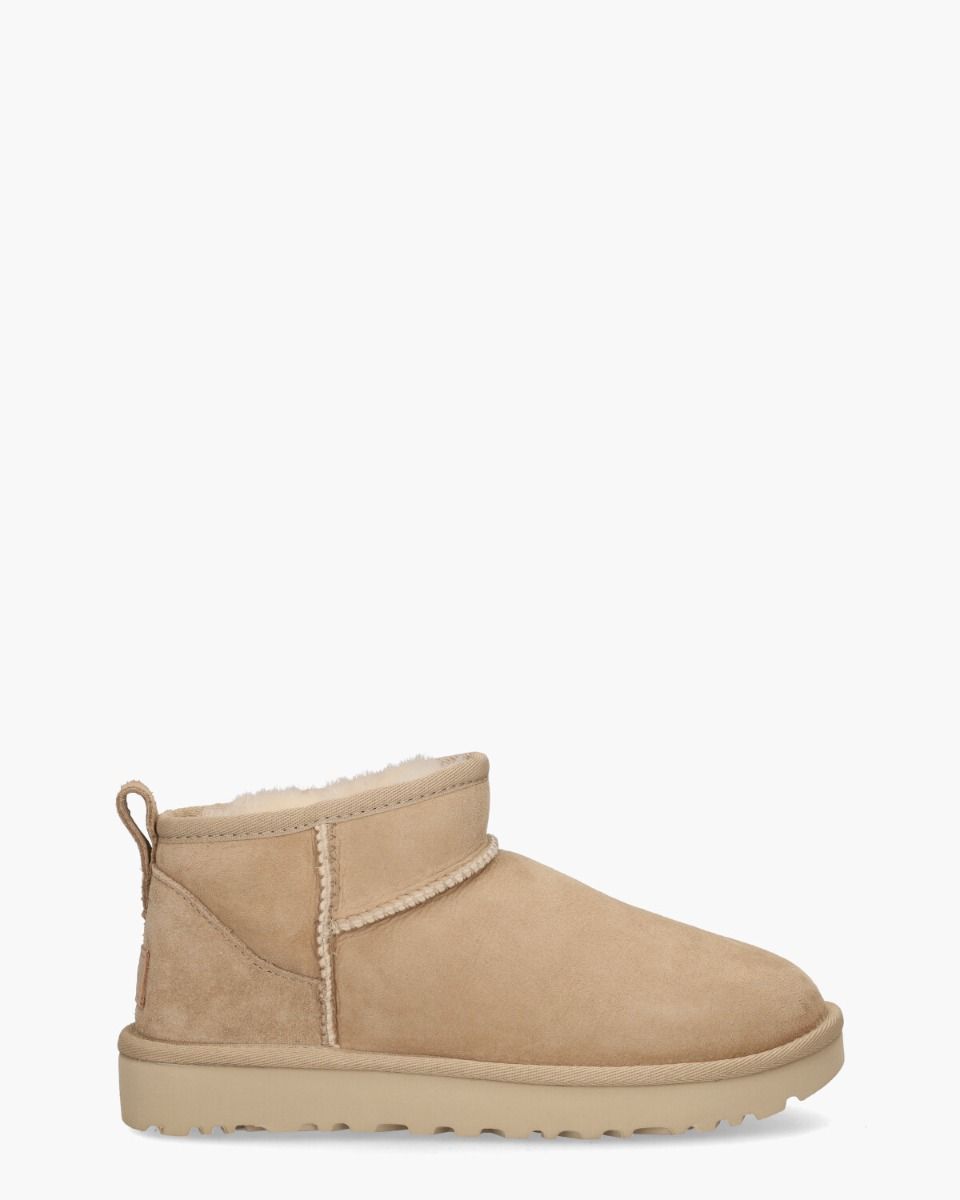 Classic Ultra Mini Boot Sand Dames Enkelboots