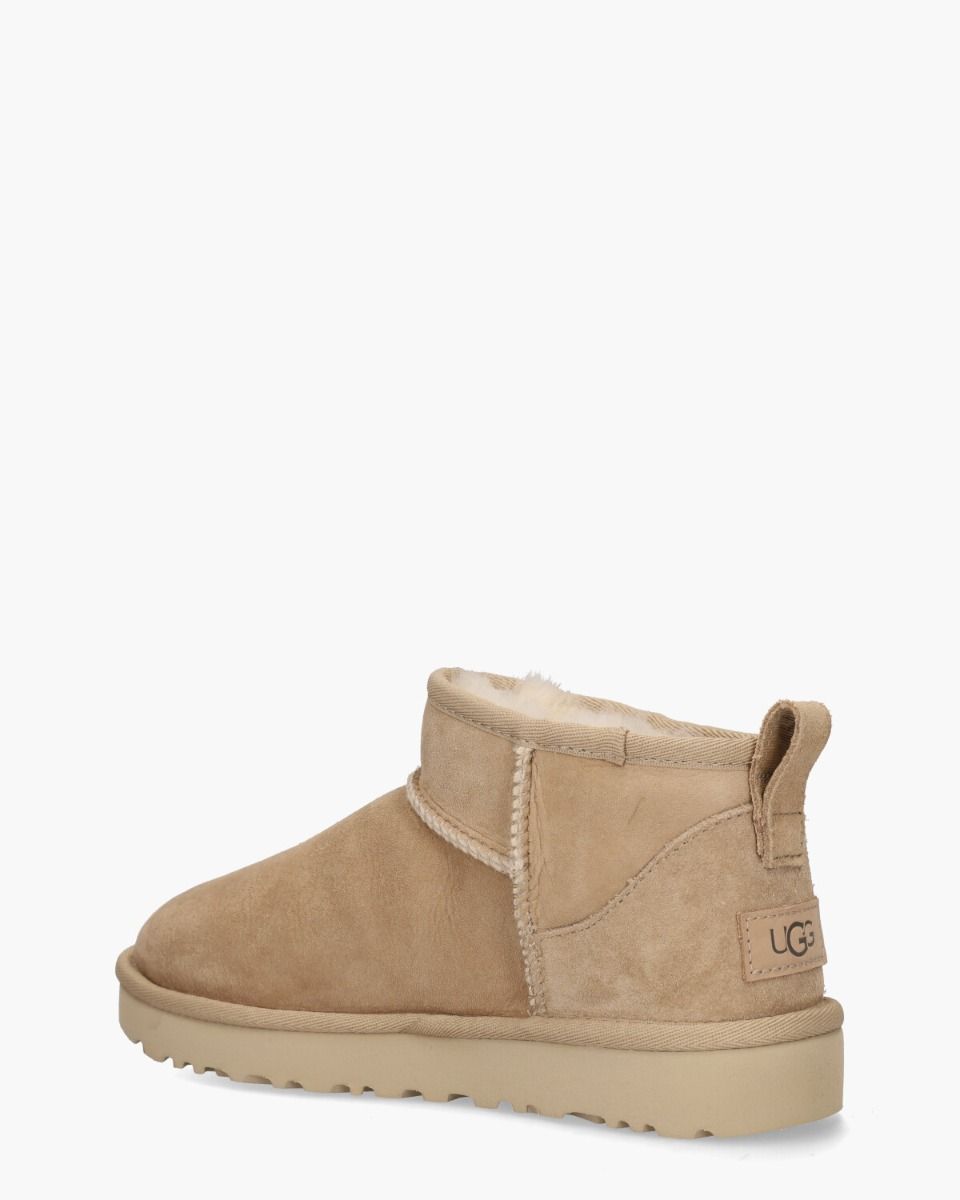 Classic Ultra Mini Boot Sand Dames Enkelboots