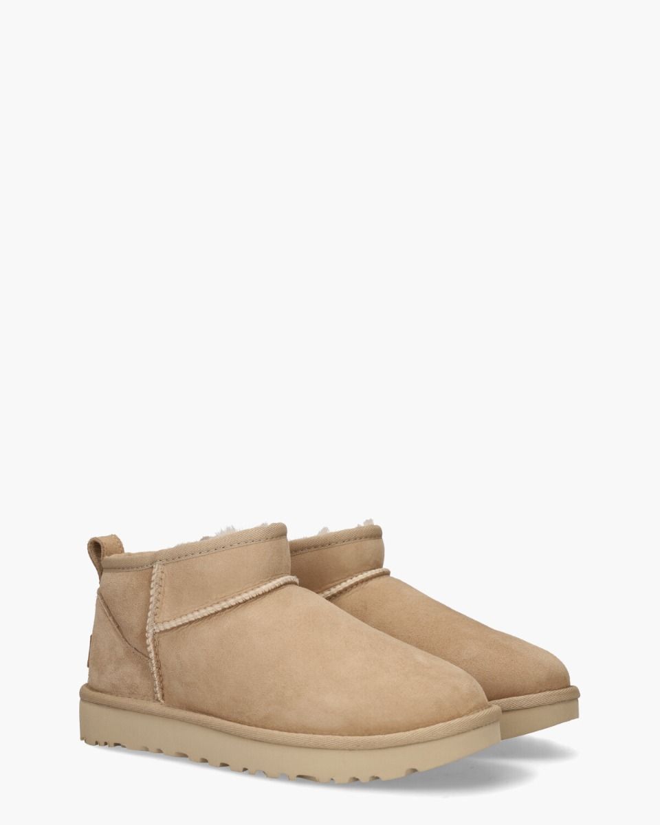 Classic Ultra Mini Boot Sand Dames Enkelboots
