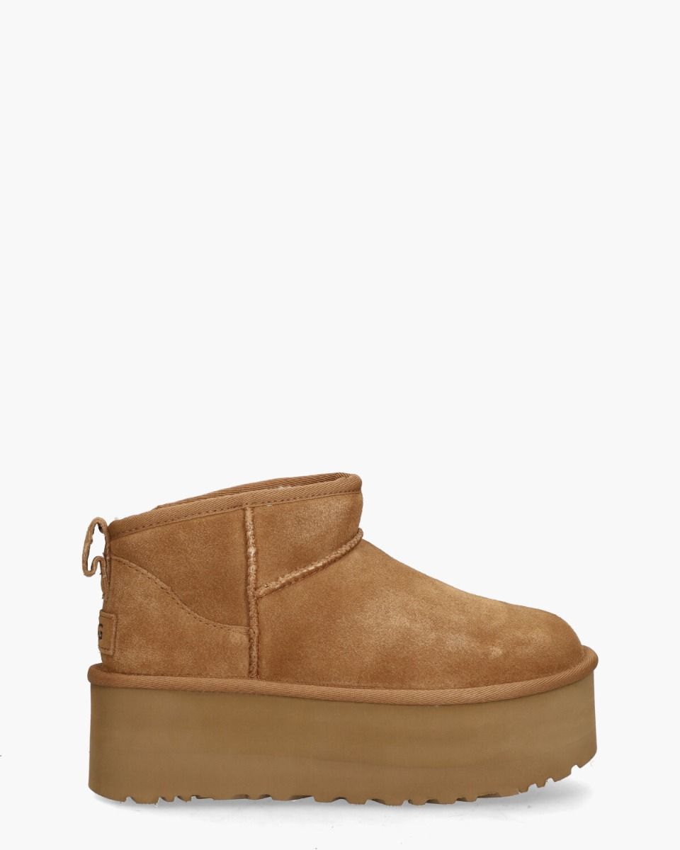 Classic Ultra Mini Platform Boot Chestnut Dames Enkelboots