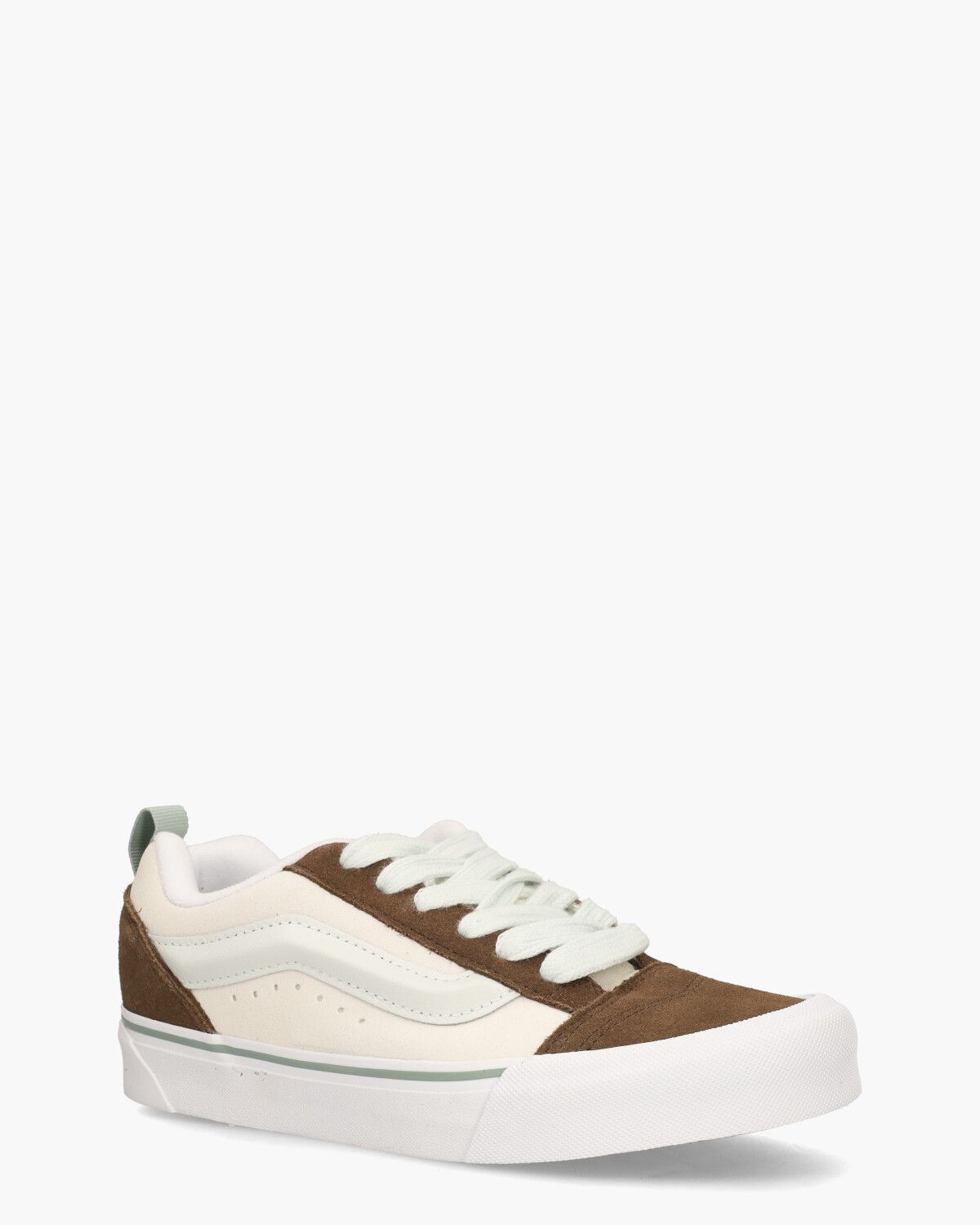Knu Skool Off-White/Bruin Damessneakers 
