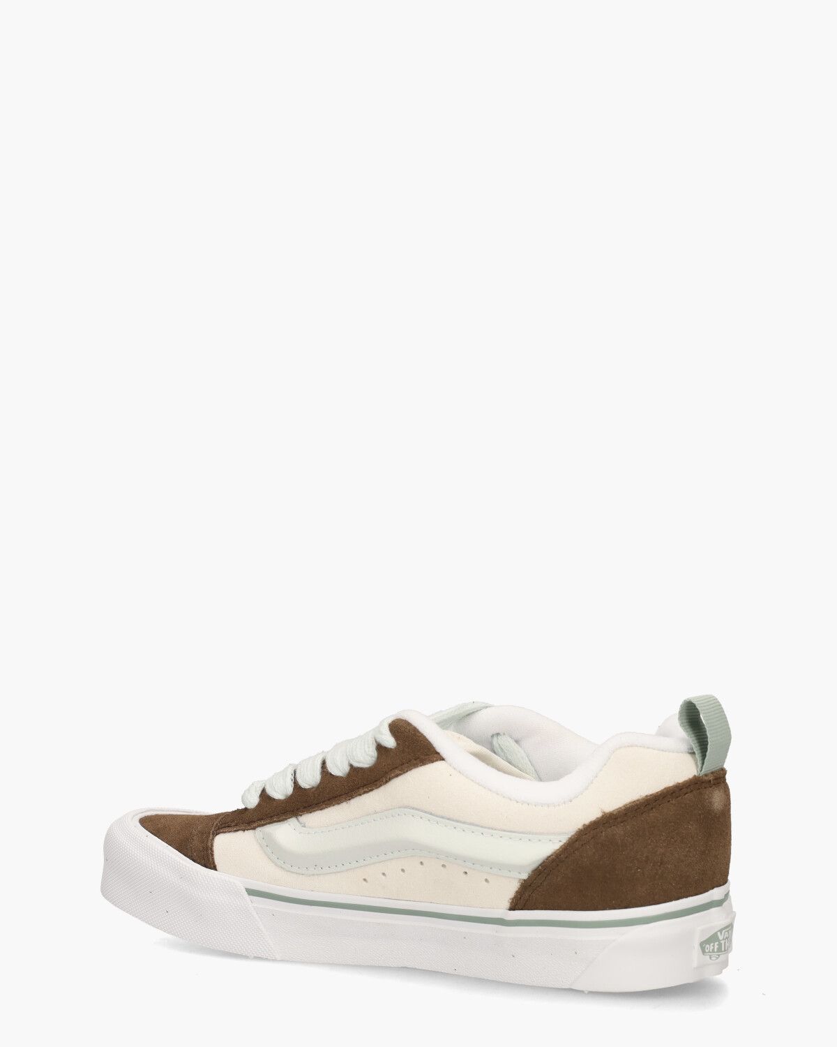 Knu Skool Off-White/Bruin Damessneakers 