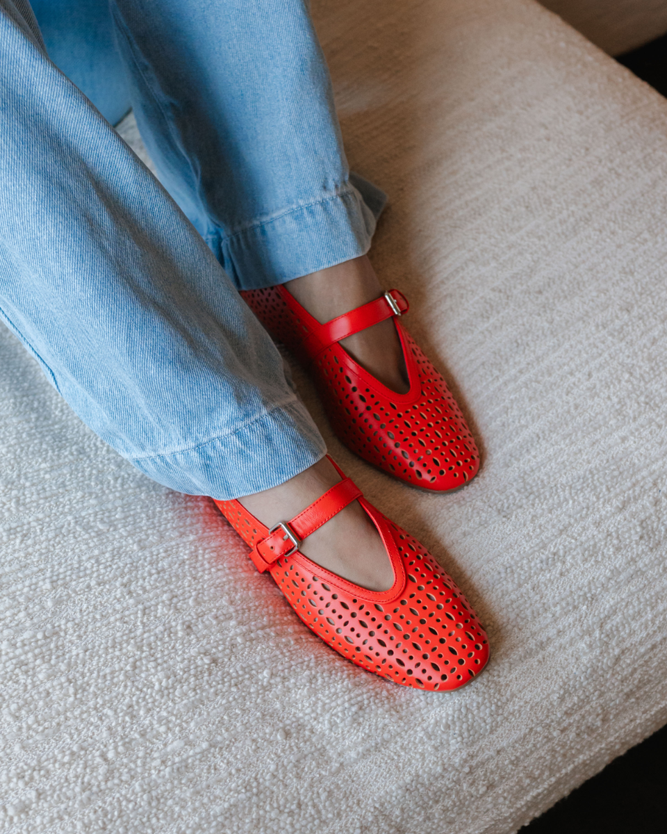 604Z28VK Rood Damesballerina's