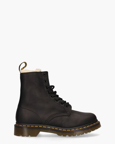 Mat zwarte dr martens outlet