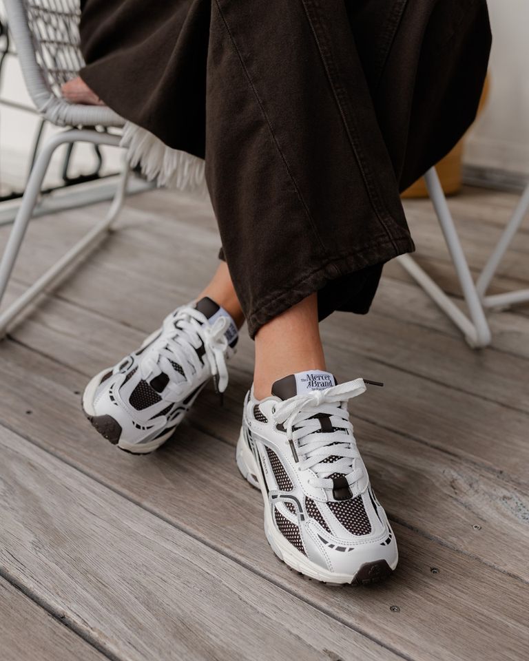 The Re-Run Donkerbruin/Wit Damessneakers