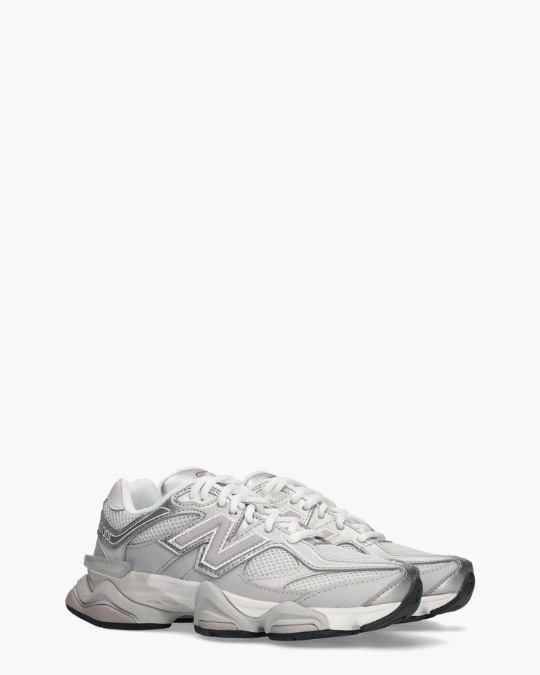 U90606MU Damessneakers