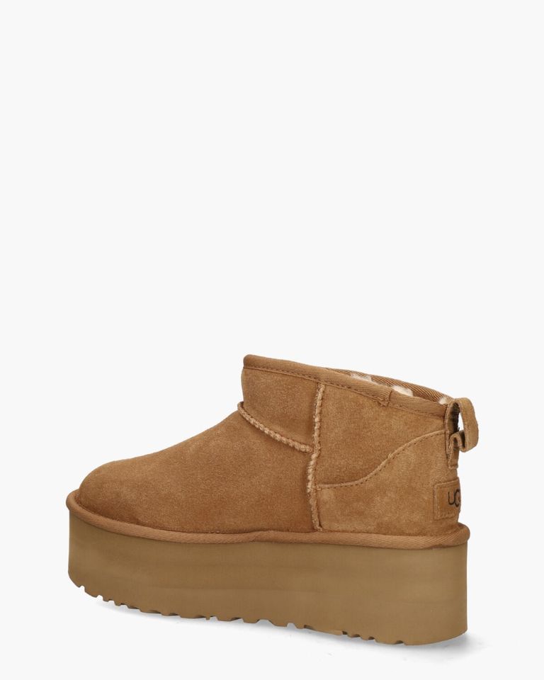 Classic Ultra Mini Platform Boot Chestnut Dames Enkelboots