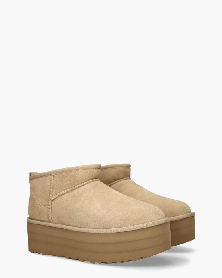 UGG Classic Ultra Mini Platform Boot Sand Dames Enkelboots - Van